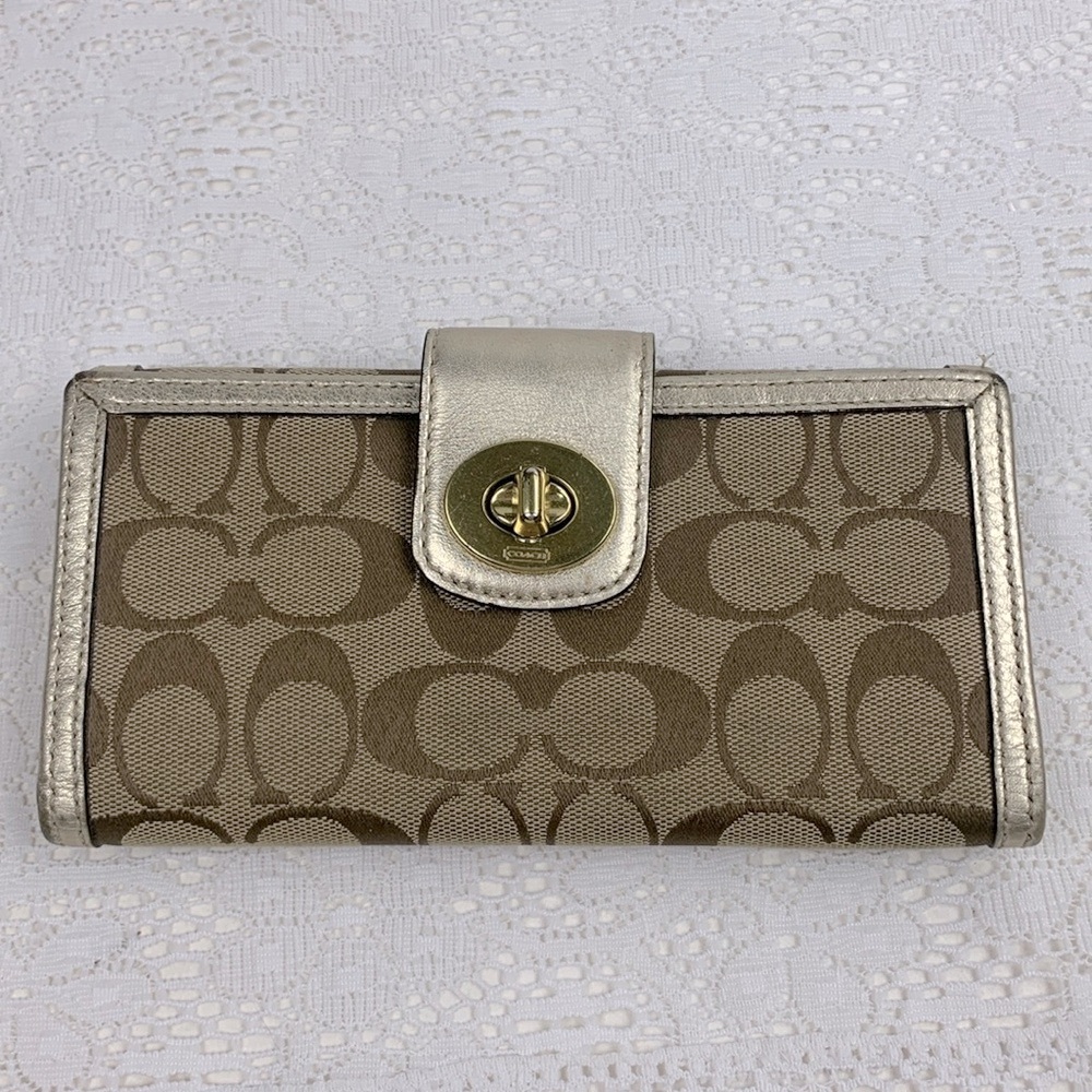 Vintage Coach Leather Fabric Wallet Signature C Turnkey opening Tan Gold shine